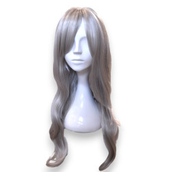 The Laura wig is the ideal choice for a classic and sophisticated.